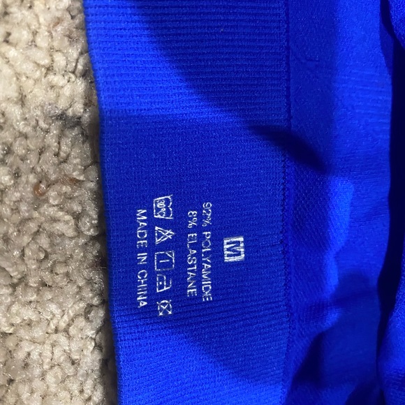 Women’s Seamless Compression Crop Top Blue Long Sleeve Thumb Hole Athletic Gym M - Picture 5 of 7